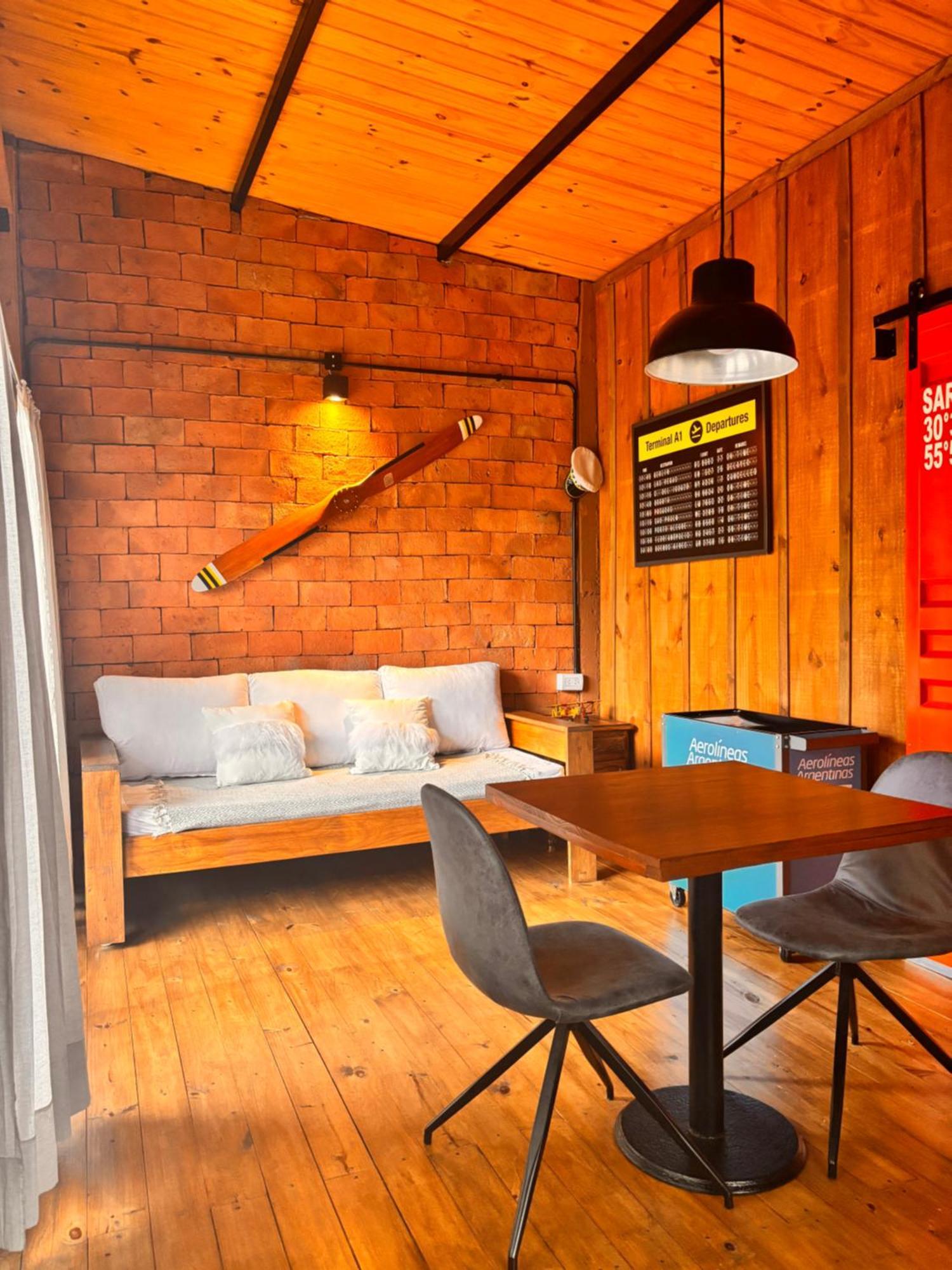 Aerohouse
